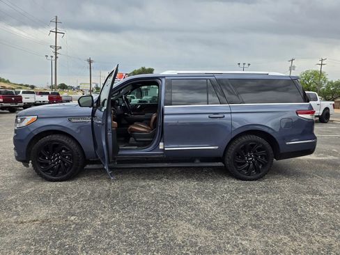Used 2023 Lincoln Navigator L Reserve AWD/4WD image 9