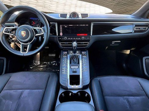 Used 2020 Porsche Macan image 15