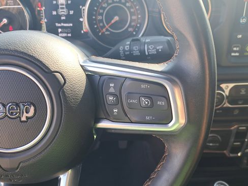 Used 2021 Jeep Wrangler Unlimited Sahara image 14