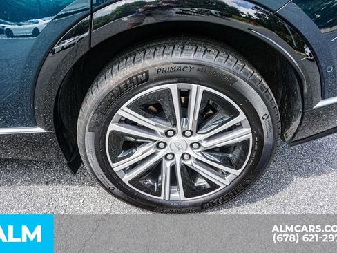 Used 2024 Cadillac Lyriq Luxury AWD/4WD image 17