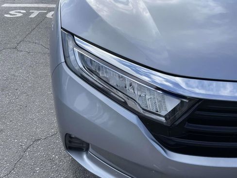 Used 2022 Honda Odyssey EX-L image 12