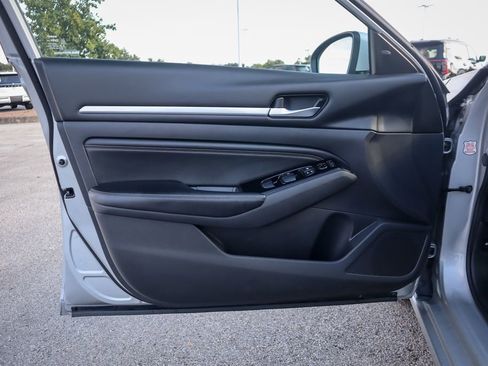 Certified 2023 Nissan Altima 2.5 SL image 18