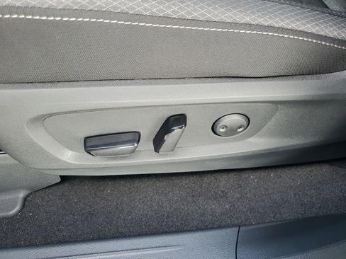 New 2026 Nissan Pathfinder SV image 14