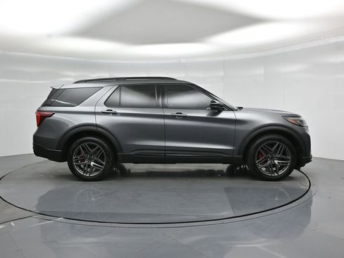 Used 2025 Ford Explorer ST w/ Sun And Sound Package AWD/4WD image 31