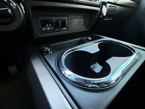 Used 2024 Nissan Titan Platinum Reserve w/ Moonroof Package image 31