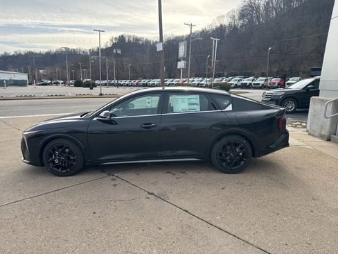 New 2025 Kia K4 GT-Line Turbo image 4