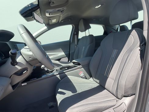 New 2026 Hyundai Elantra Sport FWD image 11