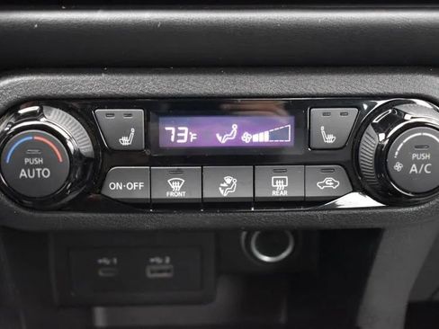 Used 2023 Nissan Kicks SR w/ SR Premium Package image 32