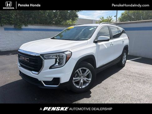 Used 2023 GMC Terrain SLE w/ Driver Convenience Package AWD/4WD image 1