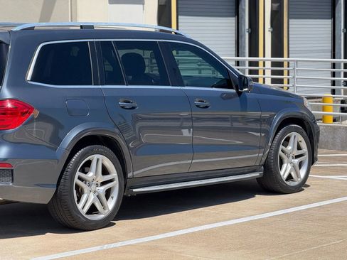 Used 2013 Mercedes-Benz GL 550 4MATIC image 9