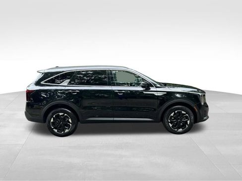 Used 2024 Kia Sorento S AWD/4WD image 7