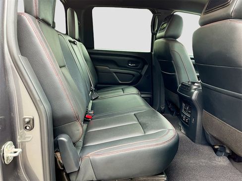 Used 2021 Nissan Titan PRO-4X w/ Pro-4x Convenience Package image 23