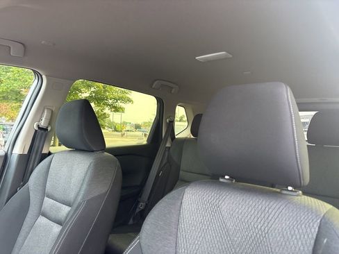 Used 2024 Nissan Rogue SV image 13