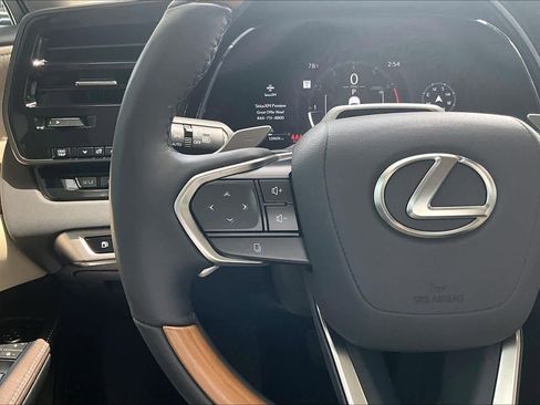 Used 2025 Lexus RX 350 AWD w/ Convenience Package image 24