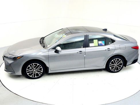 New 2026 Toyota Camry XLE image 11