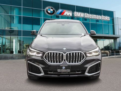 Used 2023 BMW X6 xDrive40i w/ Premium Package image 2