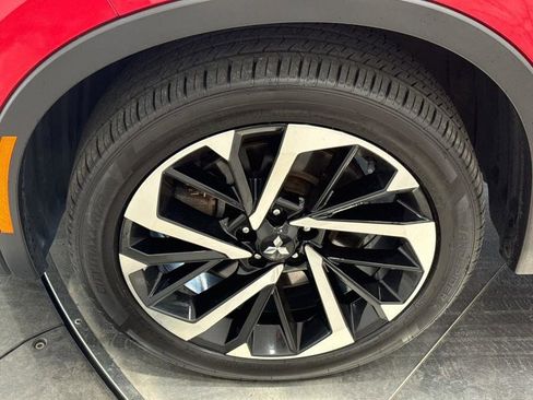 Used 2024 Mitsubishi Outlander SE image 73