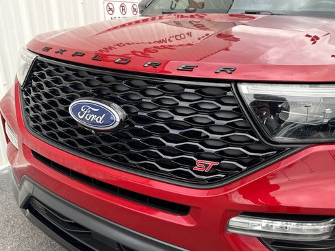 Used 2020 Ford Explorer ST w/ ST High-Performance Pack image 7