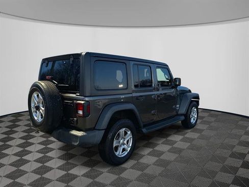 Used 2019 Jeep Wrangler Unlimited Sport S image 7