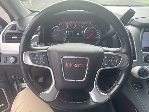 Used 2019 GMC Yukon SLT AWD/4WD image 16
