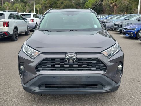 Used 2019 Toyota RAV4 XLE Premium image 2