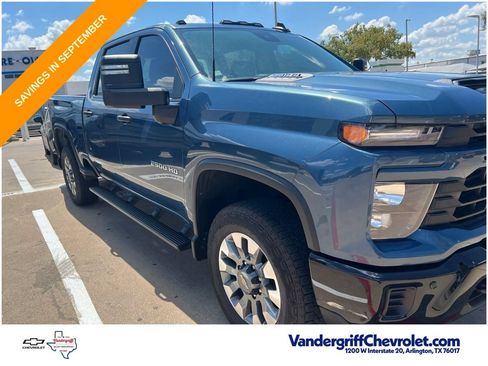 Used 2025 Chevrolet Silverado 2500 Custom w/ Custom Value Package AWD/4WD image 7