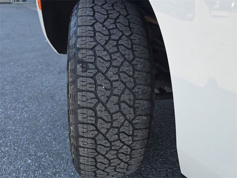 Certified 2023 Chevrolet Tahoe Z71 w/ Luxury Package image 34