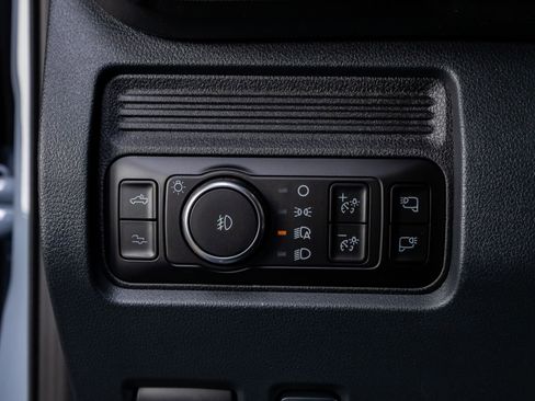 Used 2026 Ford F250 Platinum AWD/4WD image 28