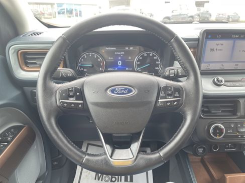 Used 2022 Ford Maverick Lariat image 19