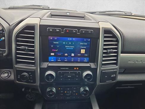 Used 2020 Ford F250 Platinum w/ FX4 Off-Road Package AWD/4WD image 13