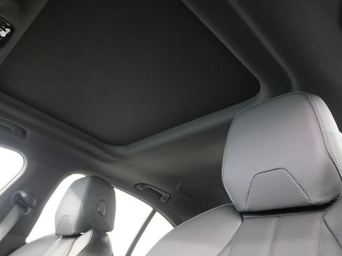 Used 2025 BMW 530i w/ Premium Package image 13