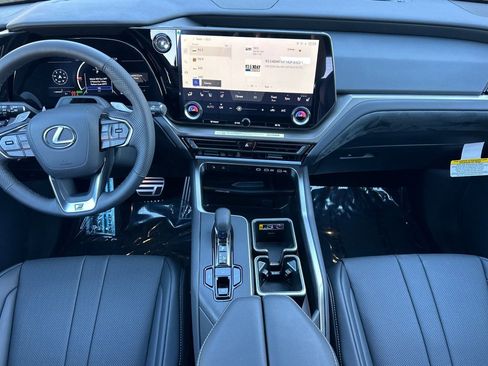 New 2026 Lexus TX 500h AWD image 14