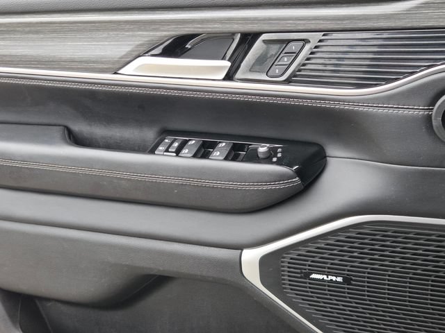 Used 2023 Jeep Wagoneer Series II AWD/4WD image 27
