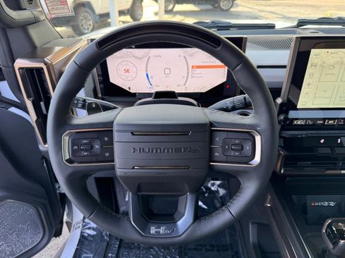 New 2025 GMC Hummer EV 2X image 24