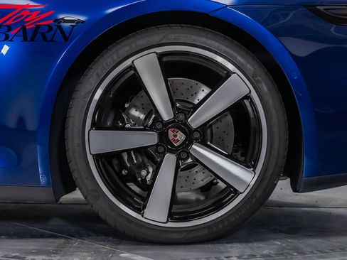 Used 2025 Porsche 911 Carrera S image 18