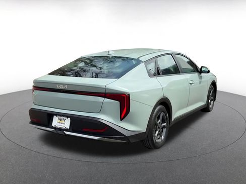 Used 2025 Kia K4 LXS image 14