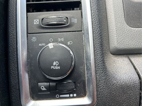 Used 2016 RAM 1500 Big Horn image 25