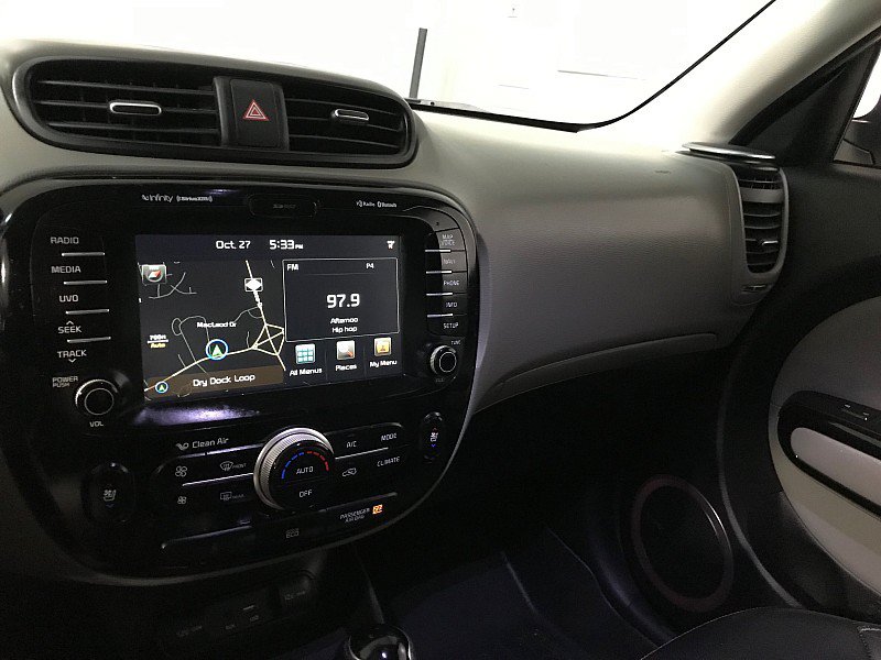 Used 2016 Kia Soul + w/ Primo Package FWD image 9