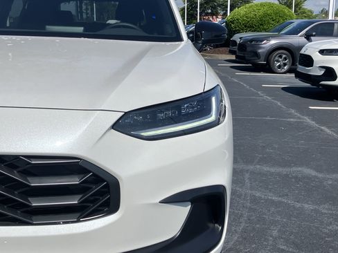 New 2026 Honda HR-V Sport image 5