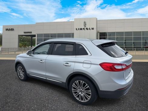 Used 2018 Lincoln MKX Reserve w/ Driver Assistance Package image 5