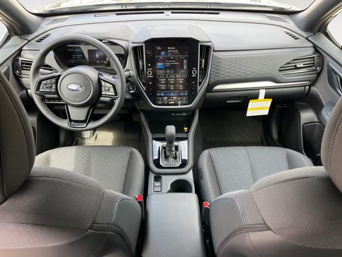 Certified 2025 Subaru Forester Premium AWD/4WD image 10