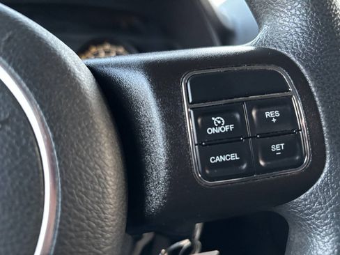 Used 2015 Jeep Patriot Sport w/ Power Value Group AWD/4WD image 30