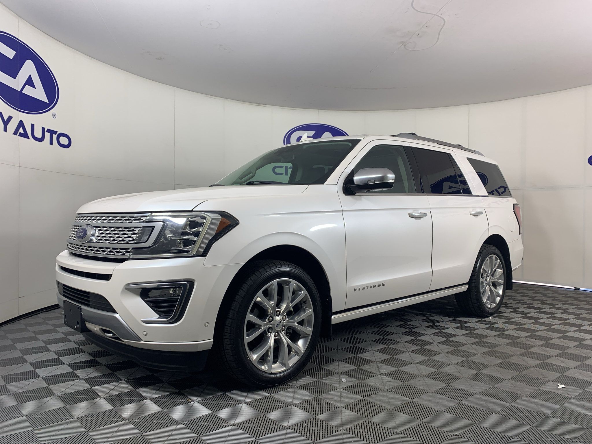 Used 2019 Ford Expedition Platinum AWD/4WD image 6