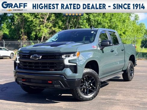 Used 2025 Chevrolet Silverado 1500 LT Trail Boss w/ Convenience Package II AWD/4WD image 1