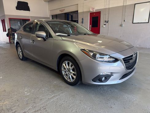 Used 2016 MAZDA MAZDA3 i Touring w/ Popular Equipment Package FWD image 1