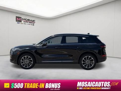 Used 2024 Lincoln Corsair AWD w/ Equipment Group 101A image 4
