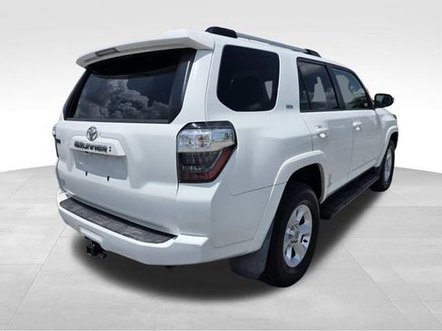 Used 2020 Toyota 4Runner SR5 Premium w/ Moonroof Package RWD image 3