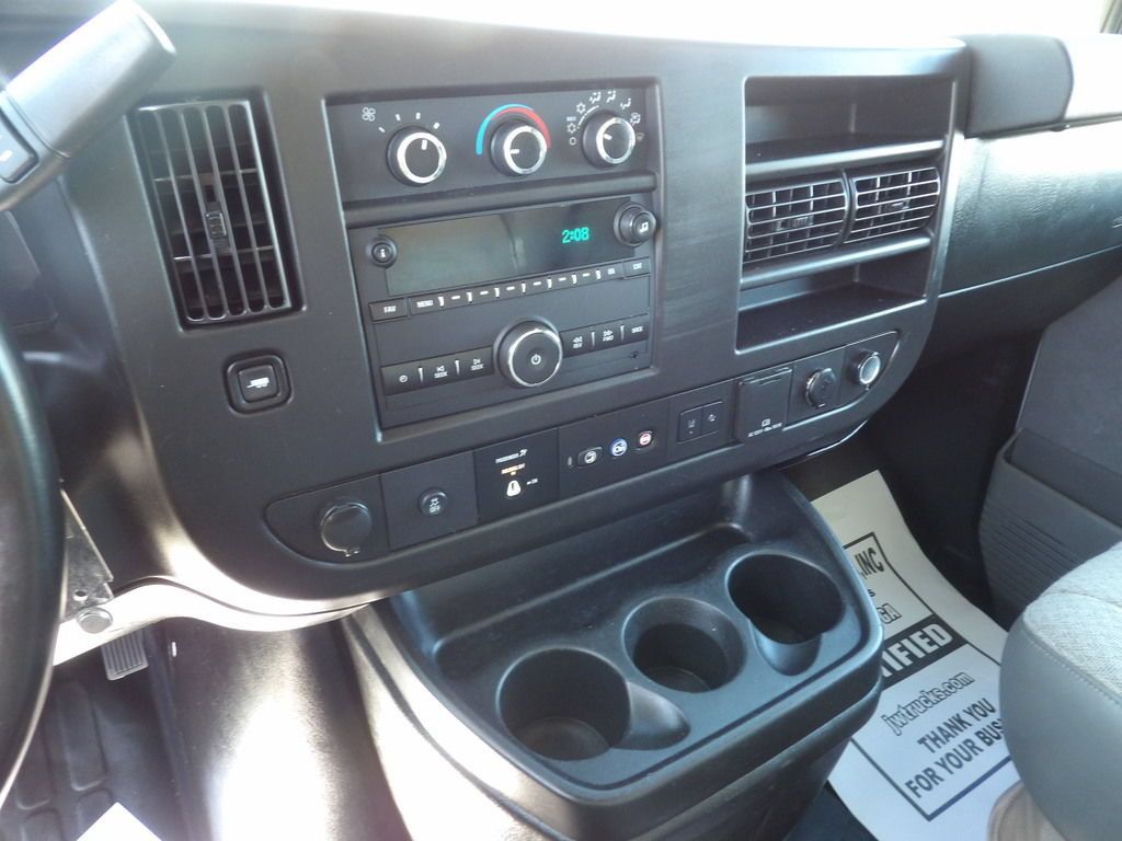Used 2021 Chevrolet Express 3500 w/ Power Convenience Package RWD image 22