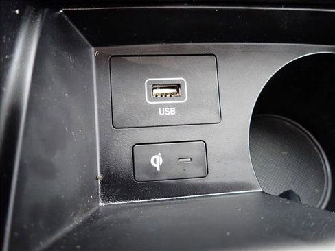 Used 2021 Hyundai Santa Fe Calligraphy image 21