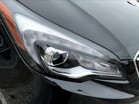 Used 2020 Buick Envision Premium AWD/4WD image 31